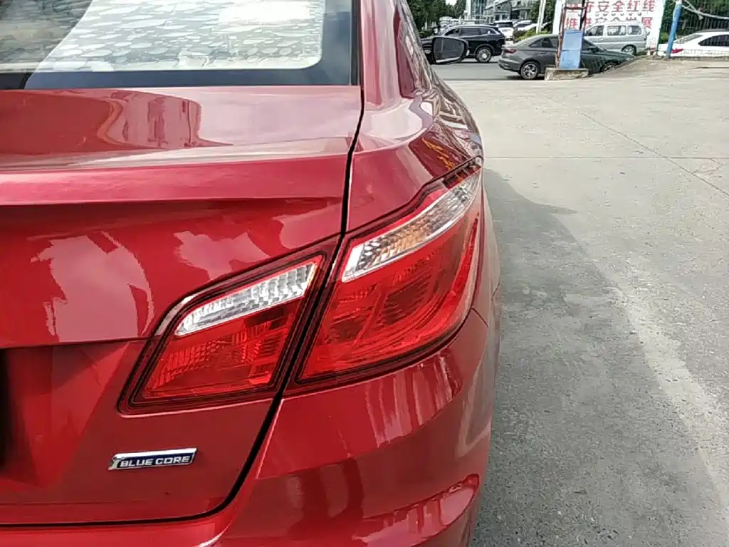 Changan Eado — миниатюра 8