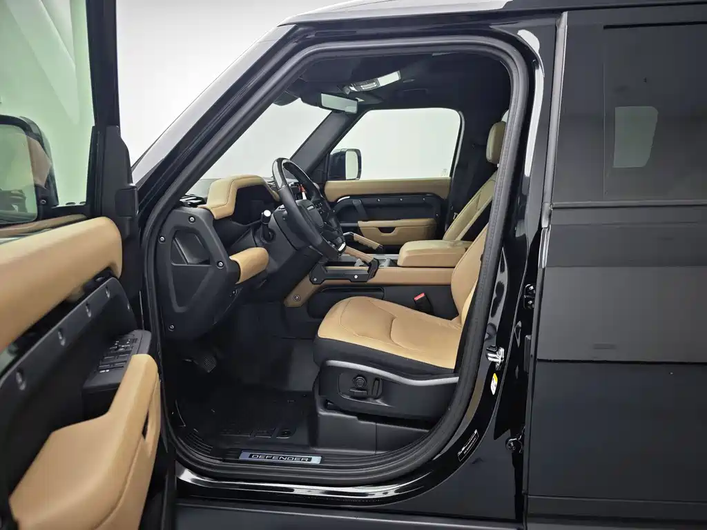 Land Rover Defender — миниатюра 13
