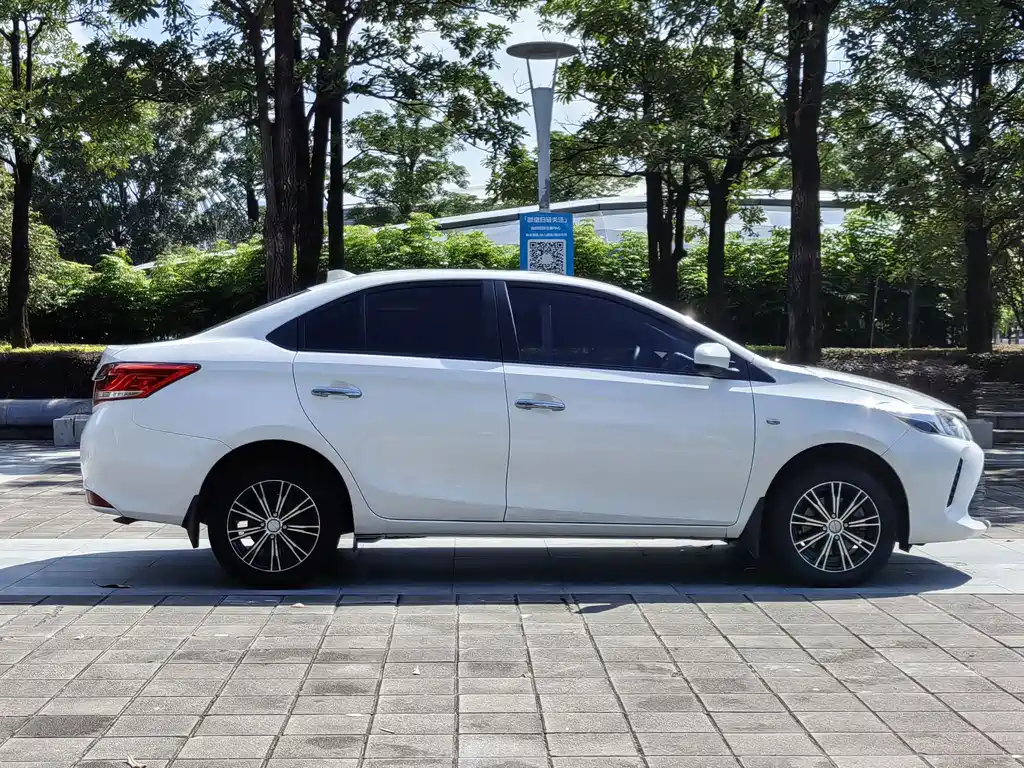 Toyota Vios — миниатюра 4