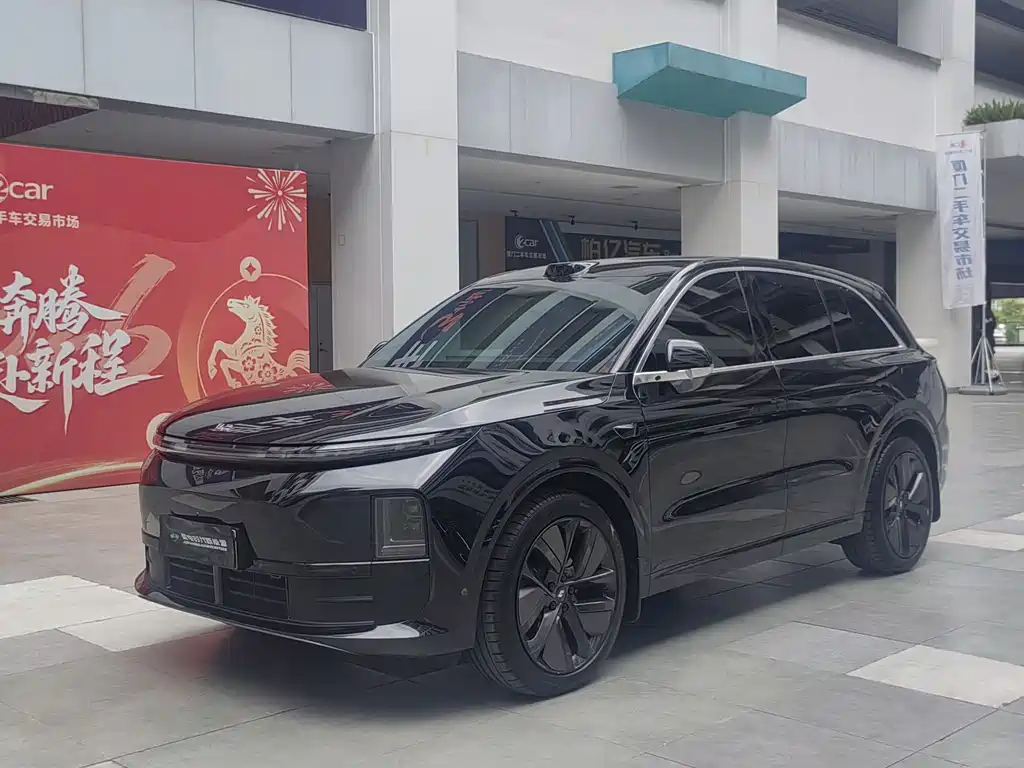 Li Auto Li L6 2025