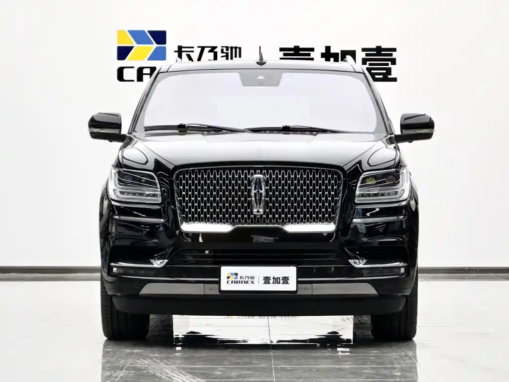 Lincoln Navigator — миниатюра 2