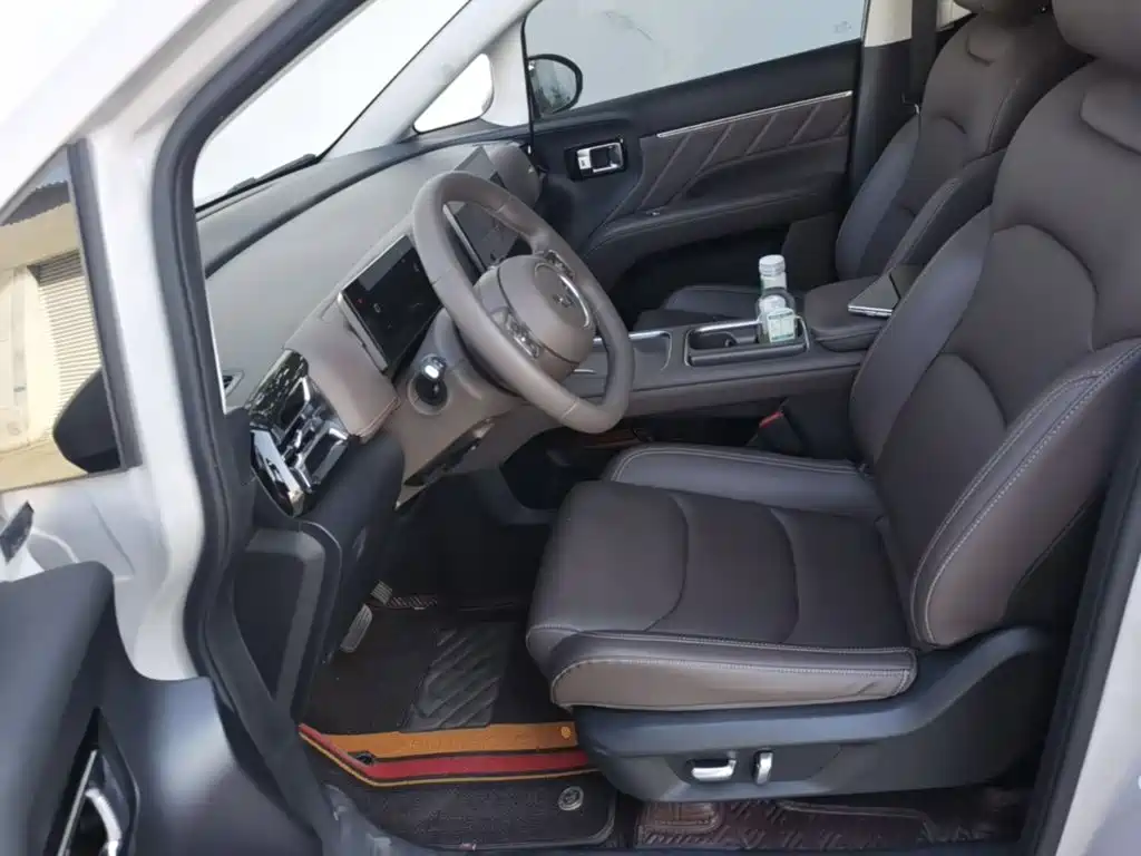 Wuling Xingguang 730 New Energy — миниатюра 15