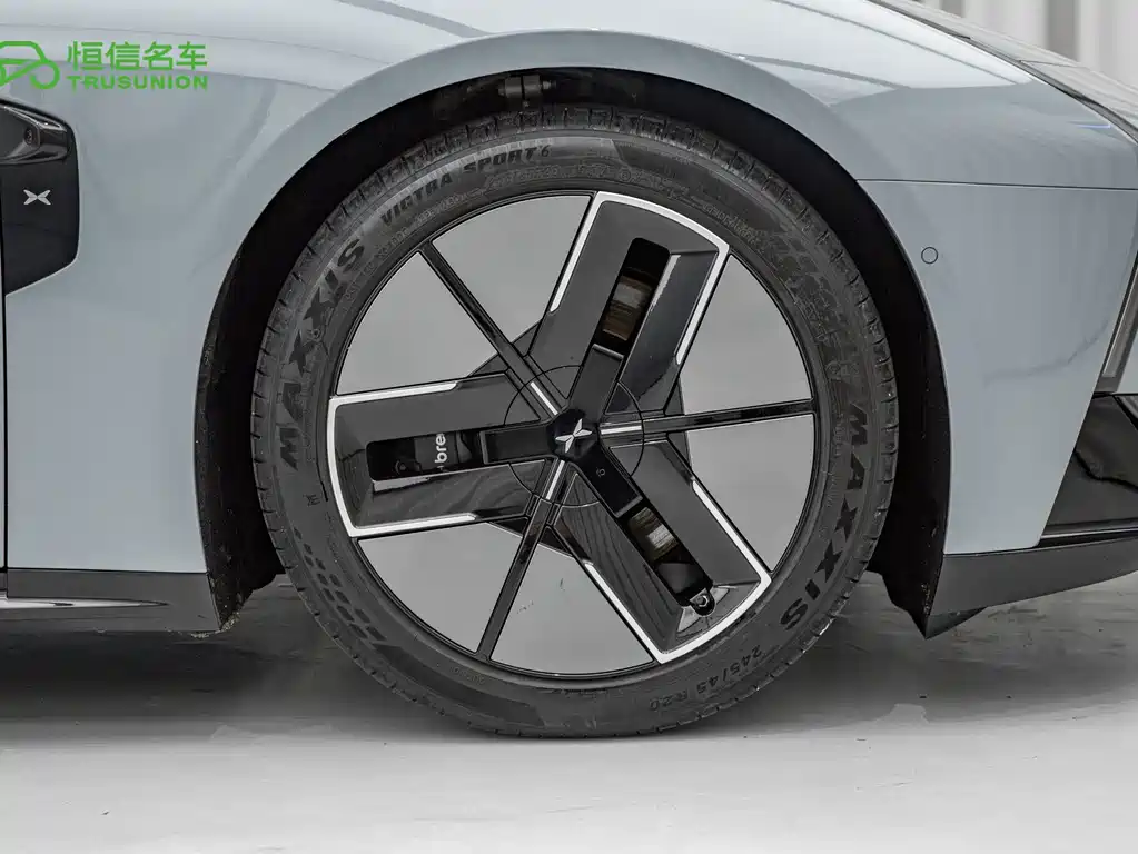 XPeng P7 — миниатюра 8
