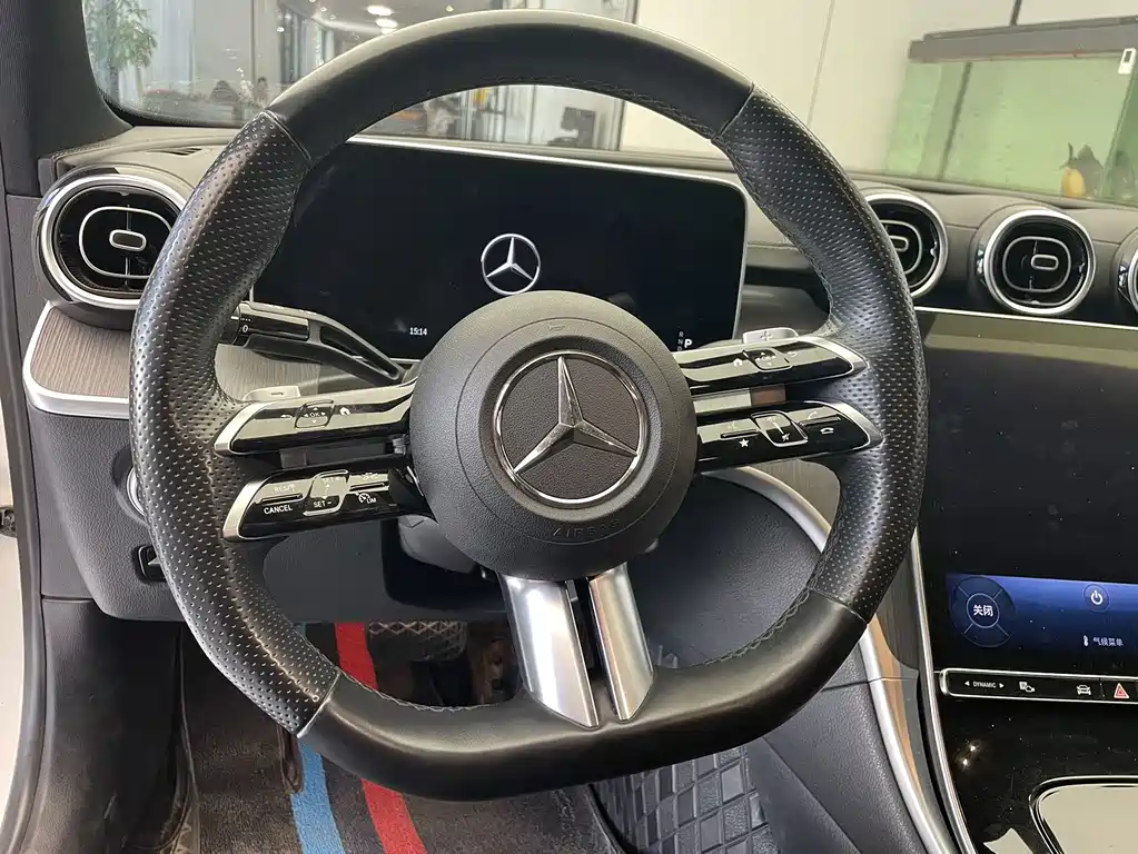 Mercedes-Benz C-Class — миниатюра 8