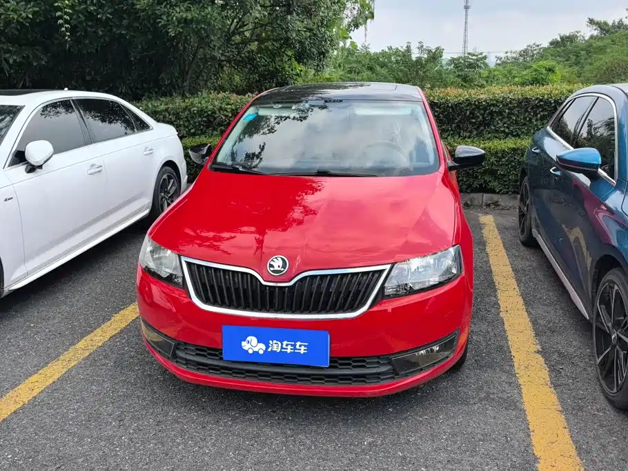 Skoda Rapid Spaceback — миниатюра 2
