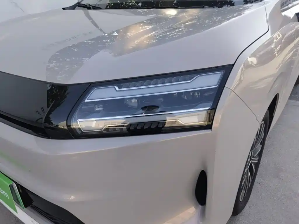 Wuling Xingguang 730 New Energy — миниатюра 24