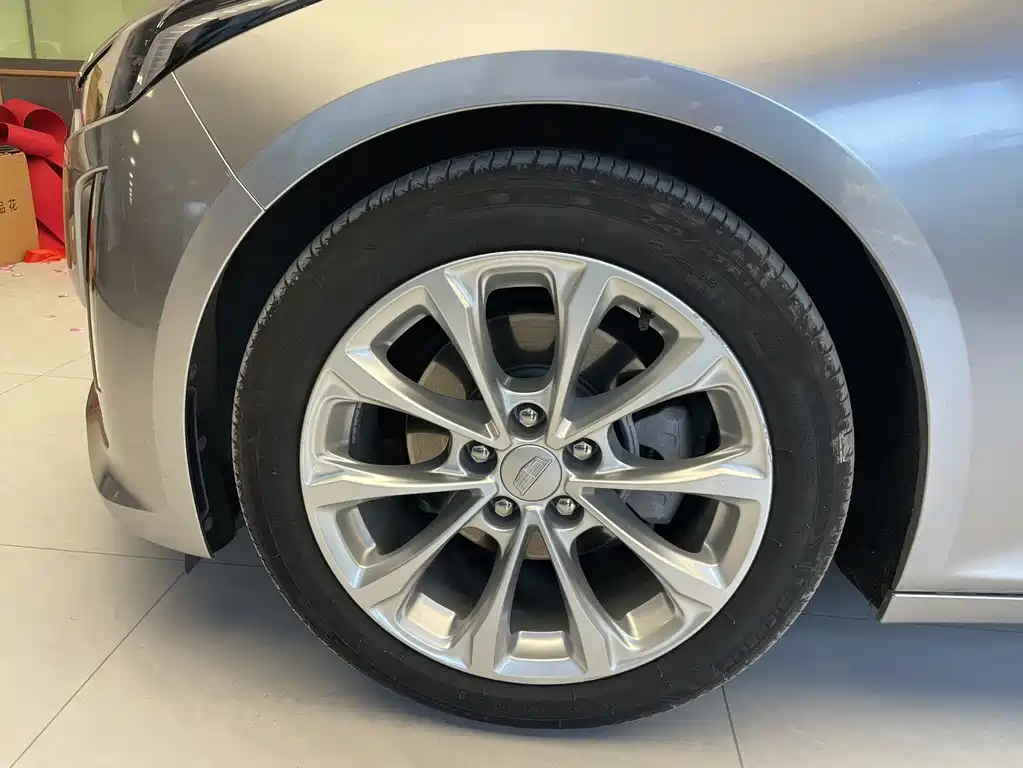 Cadillac CT5 — миниатюра 17