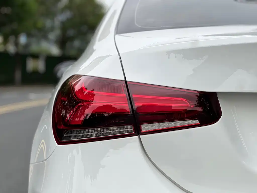 Mercedes-Benz A-Class — миниатюра 10