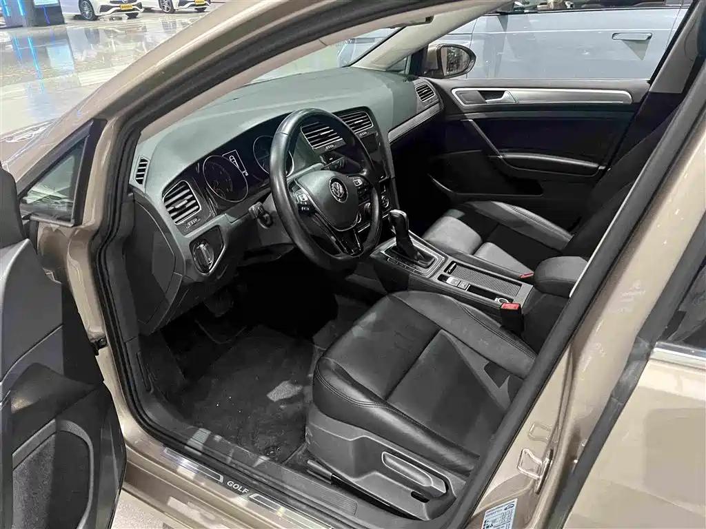 Volkswagen Golf — миниатюра 7
