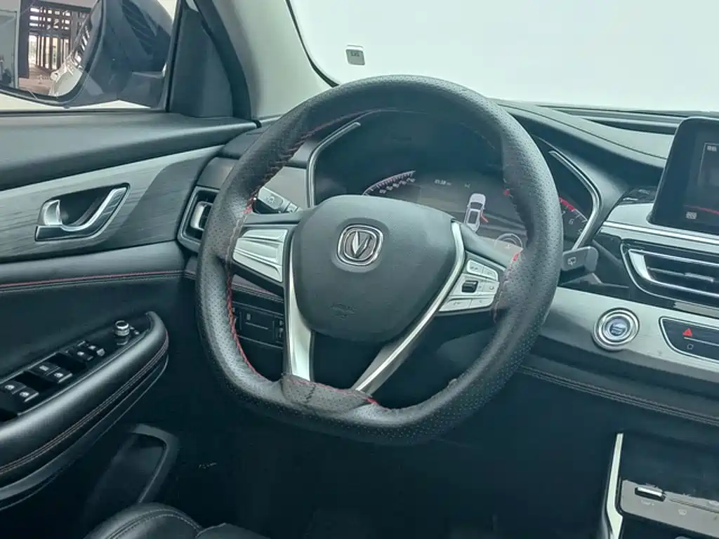 Changan CS75 — миниатюра 7