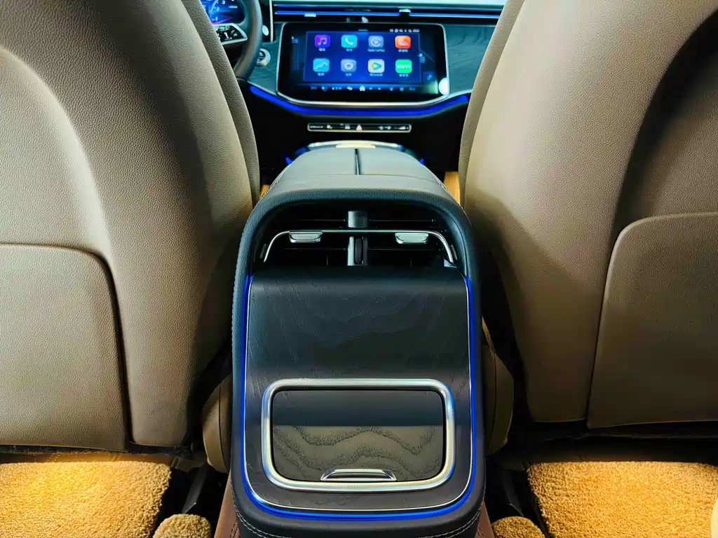 Mercedes-Benz E-Class — миниатюра 25