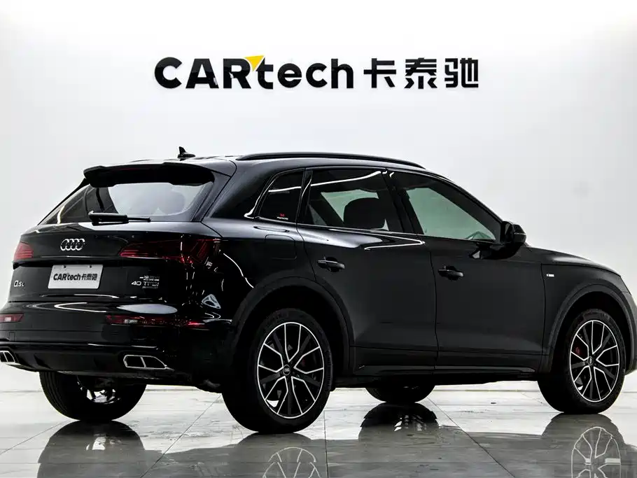 Audi Q5L 2025 45 40 TFSI Luxury