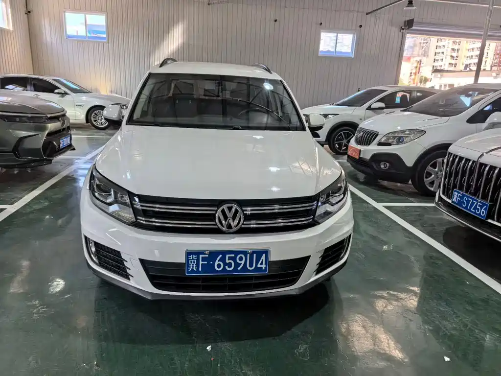Volkswagen Tiguan — миниатюра 2