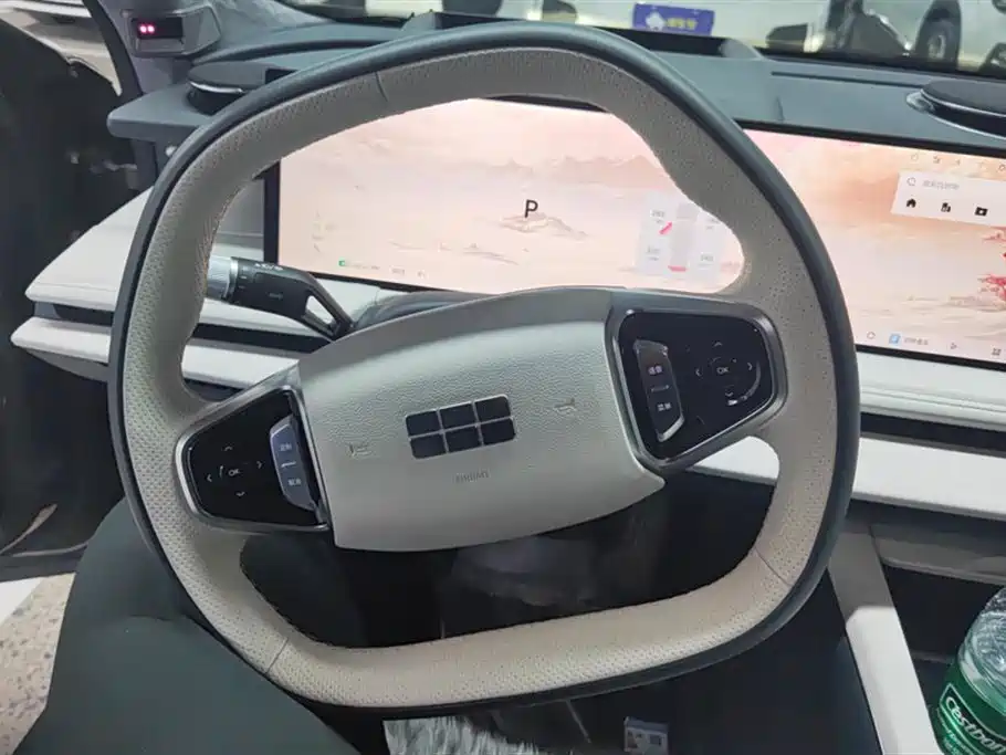 GEELY GALAXY GALAXY E8