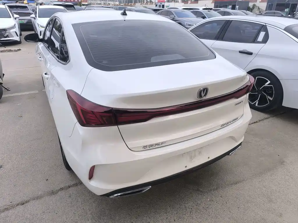 Changan Eado — миниатюра 9