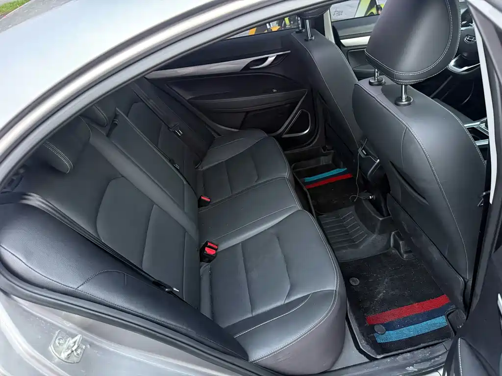 Geely Emgrand — миниатюра 5