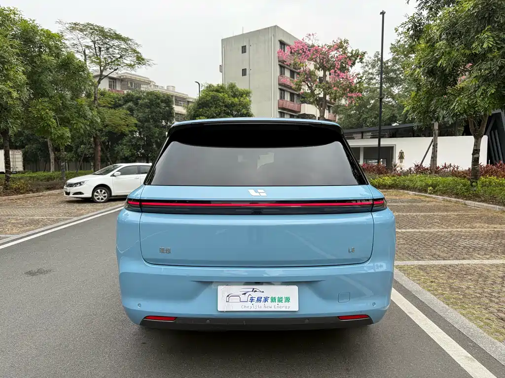 Li Auto IDEAL L8