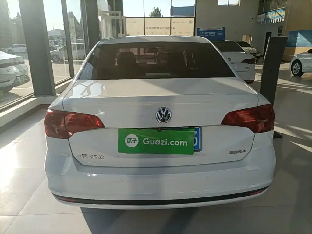 Volkswagen Bora — миниатюра 6