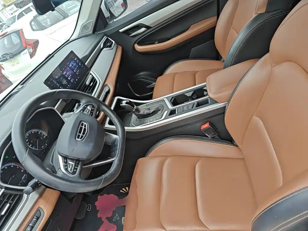 Geely Vision X6 — миниатюра 15