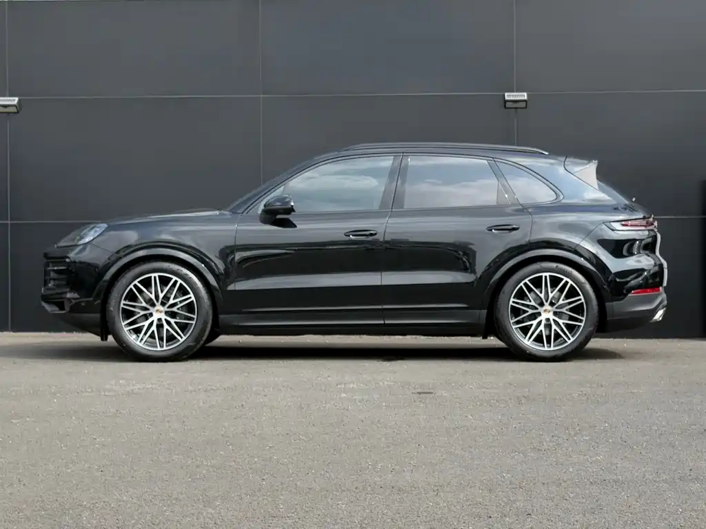 Porsche Cayenne — миниатюра 5