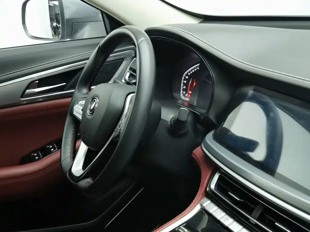Changan CS85 COUPE — миниатюра 22