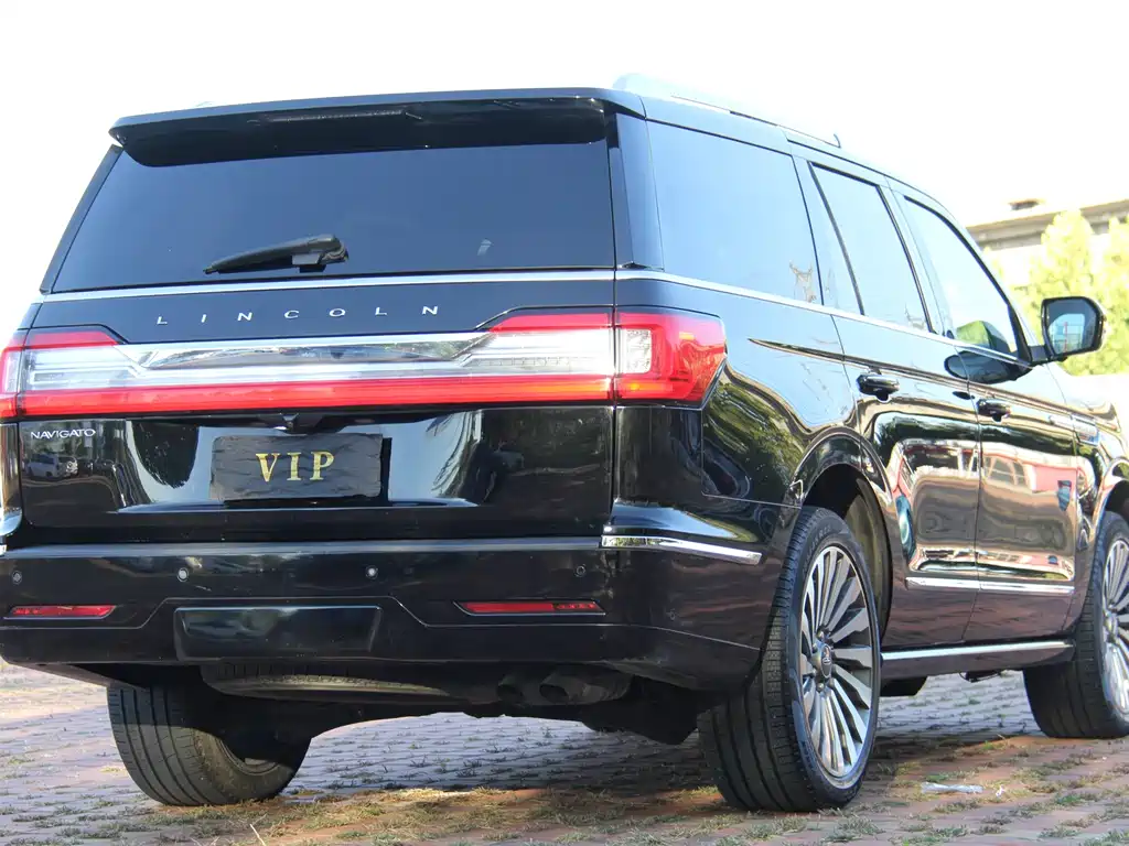 Lincoln Navigator — миниатюра 7