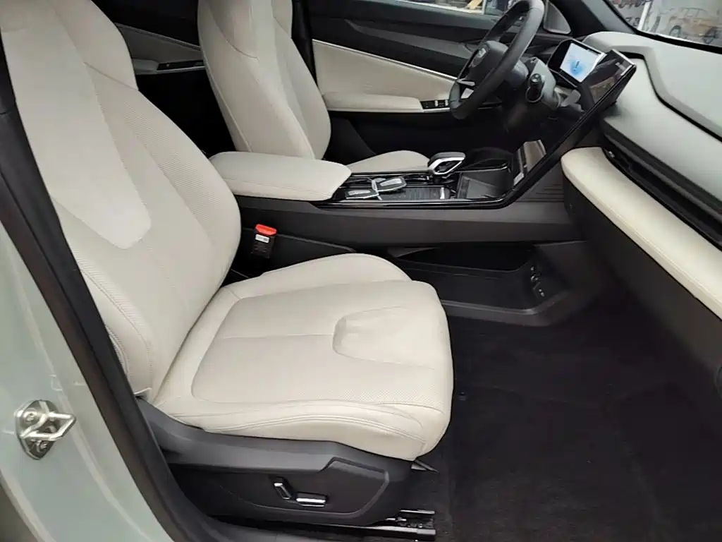 Geely Boyue — миниатюра 25