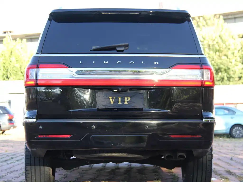 Lincoln Navigator — миниатюра 5