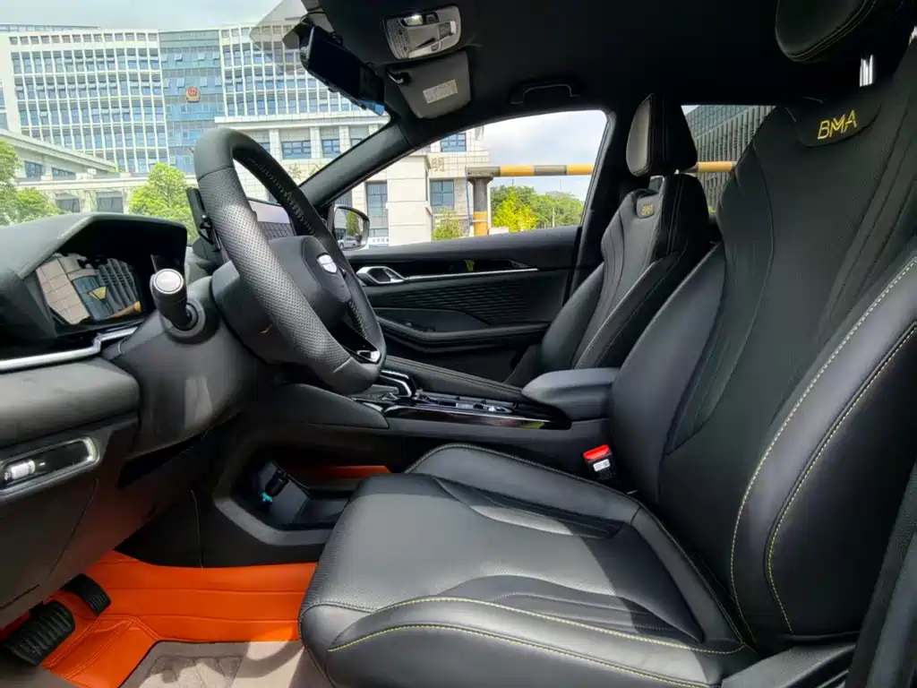 Geely Binyue — миниатюра 7