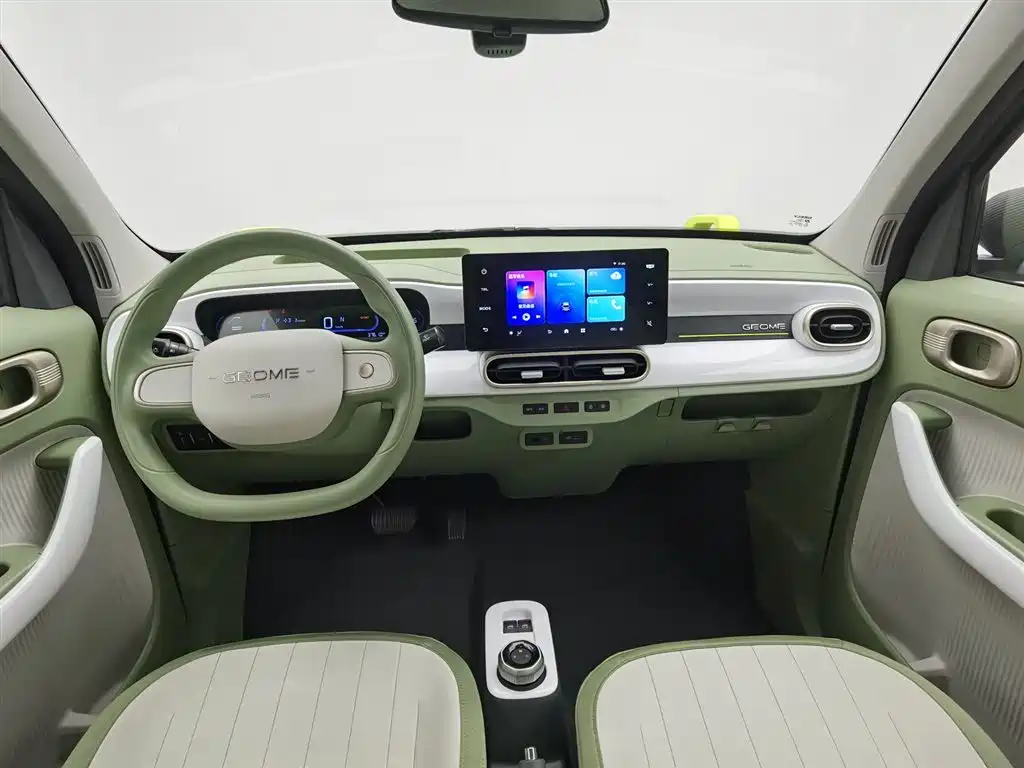 GEELY GALAXY PANDA