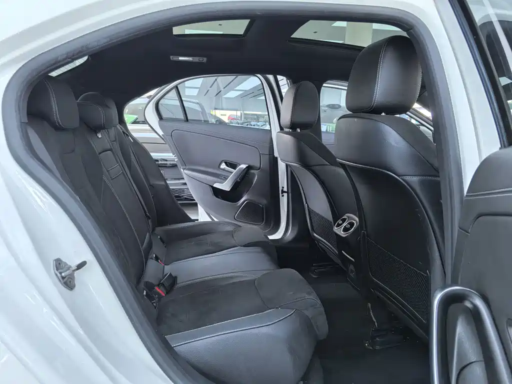 Mercedes-Benz A-Class — миниатюра 11