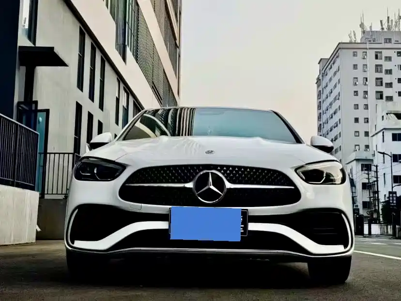 Mercedes-Benz C-Class — миниатюра 2