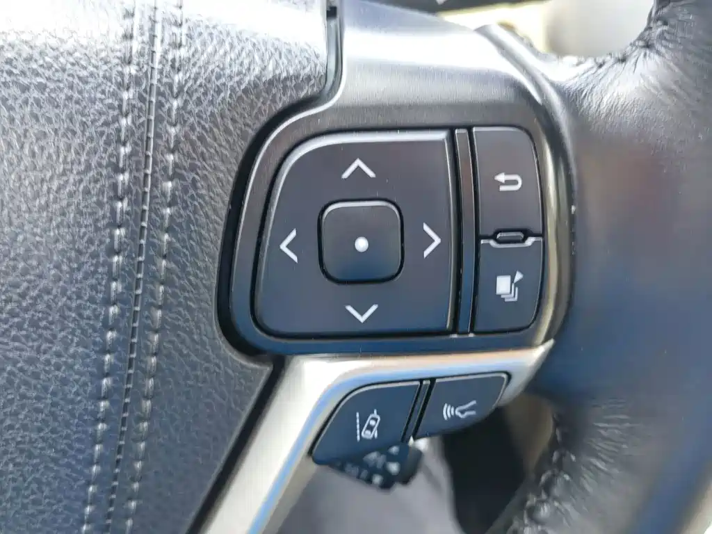 Toyota Highlander — миниатюра 22