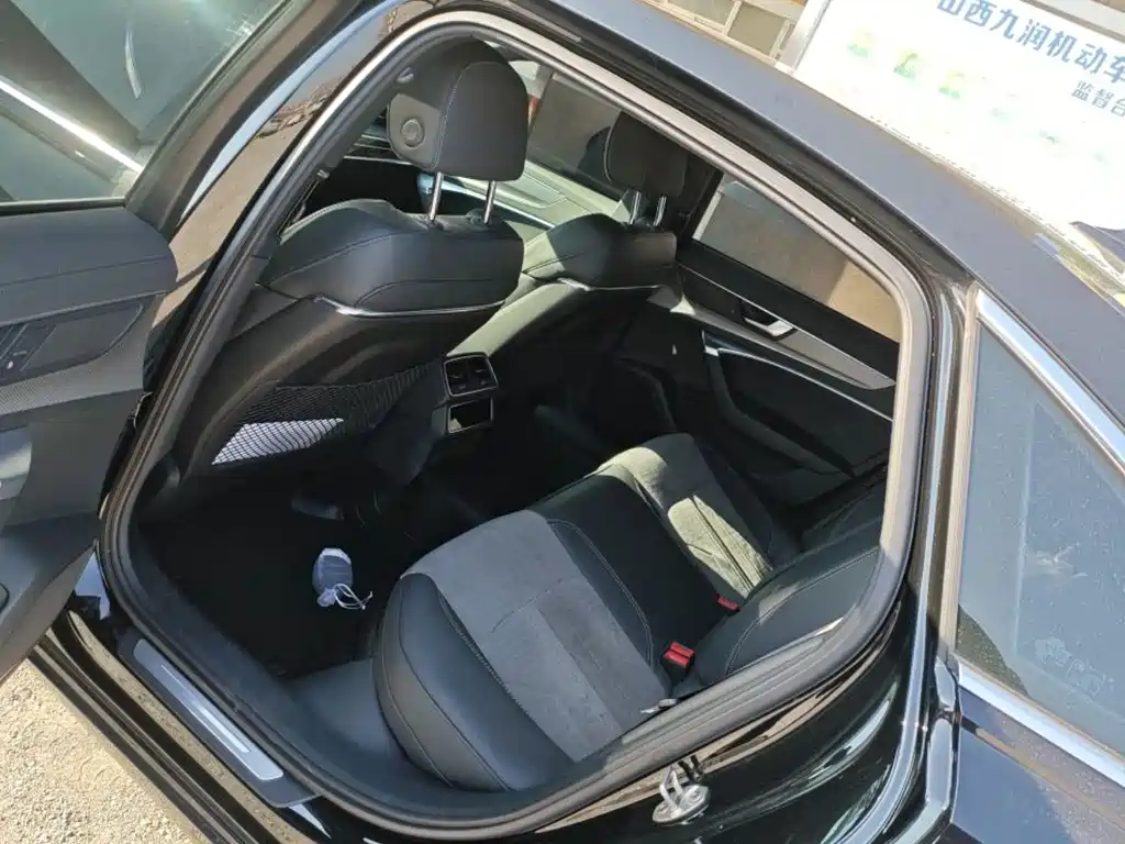 Audi A6L — миниатюра 6