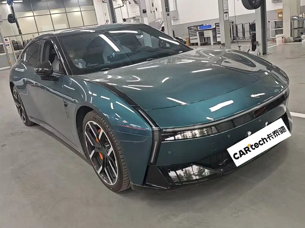 XPENG P7