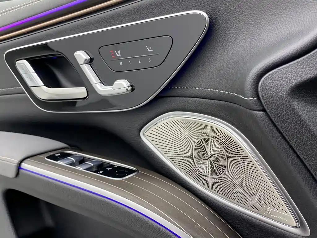 Mercedes-Benz EQS SUV — миниатюра 31