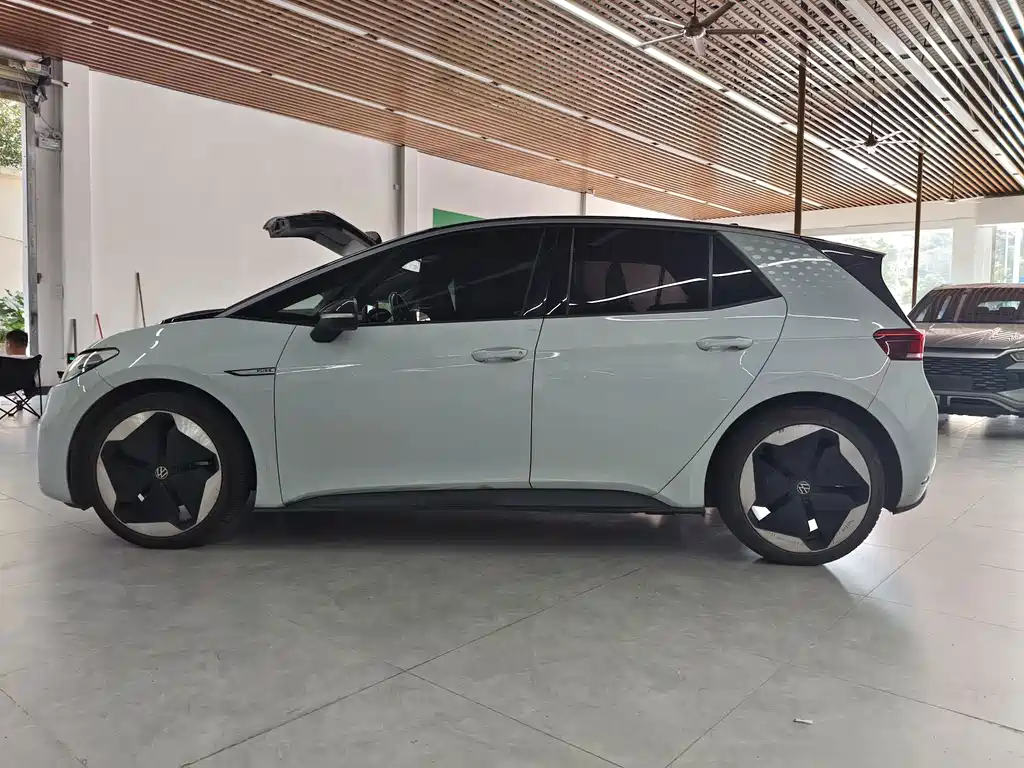 Volkswagen ID.3 — миниатюра 4