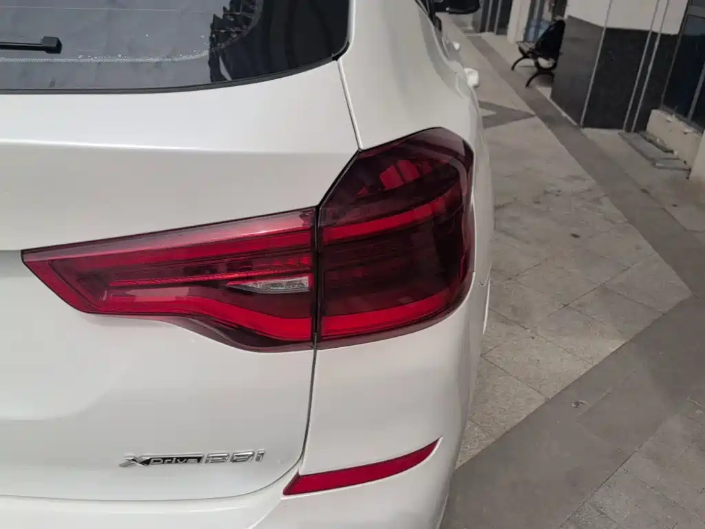 BMW X3 — миниатюра 8