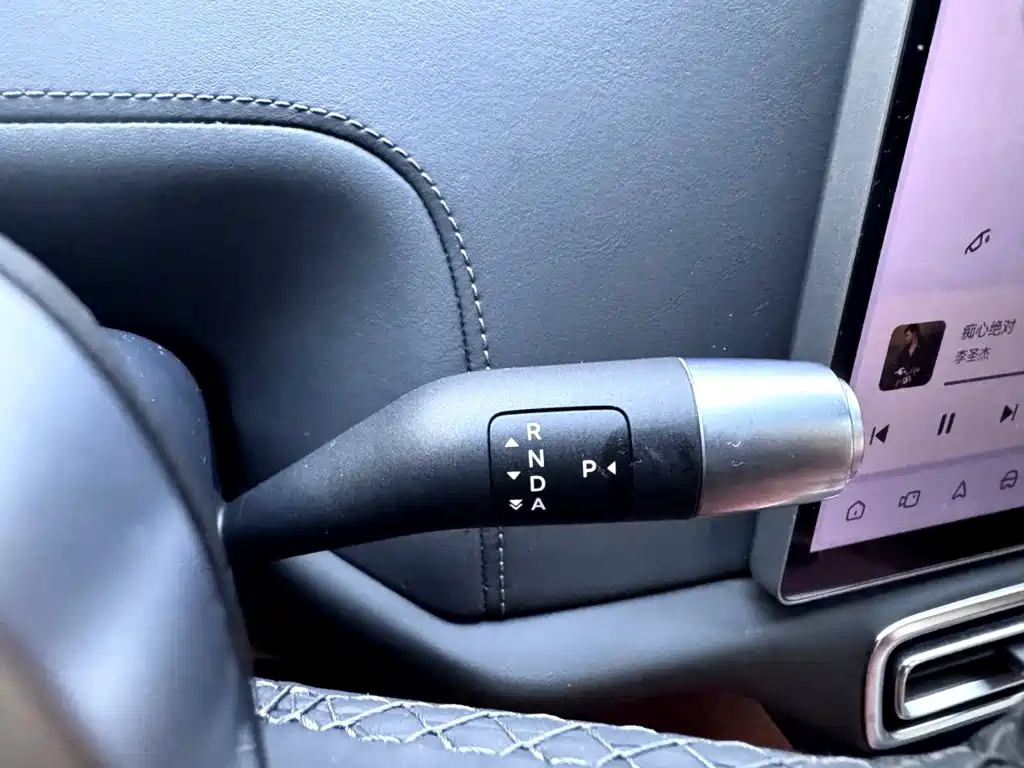 Li Auto Li L8 — миниатюра 15