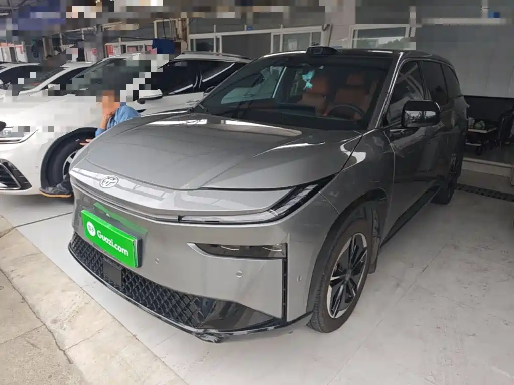 Toyota bZ3X — миниатюра 2