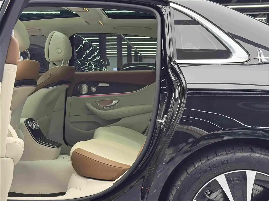 Mercedes-Benz E-Class New Energy — миниатюра 9