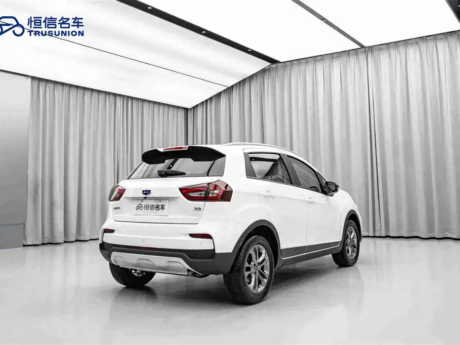 Geely Vision X3 — миниатюра 5