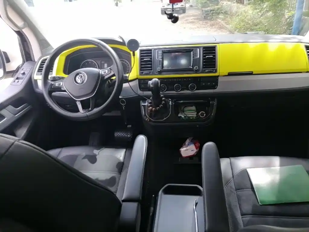 Volkswagen Multivan — миниатюра 14