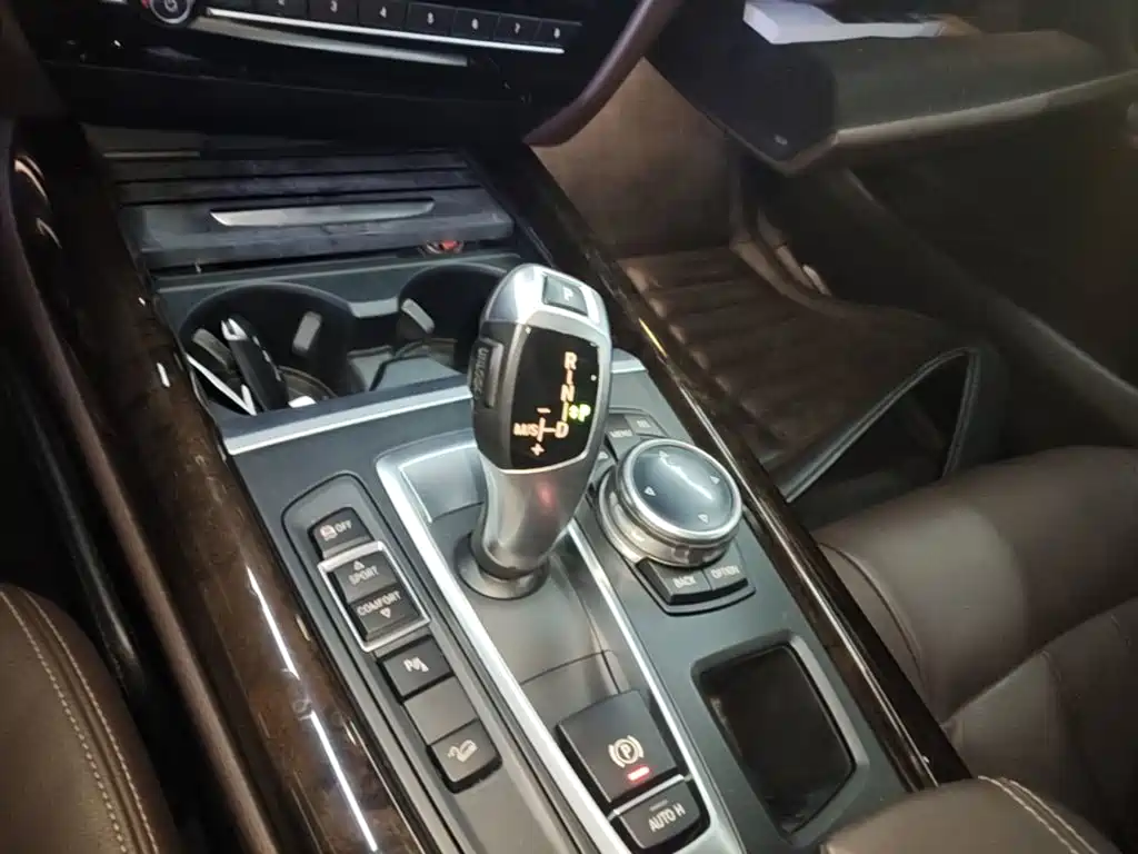 BMW X5 (Import) — миниатюра 14