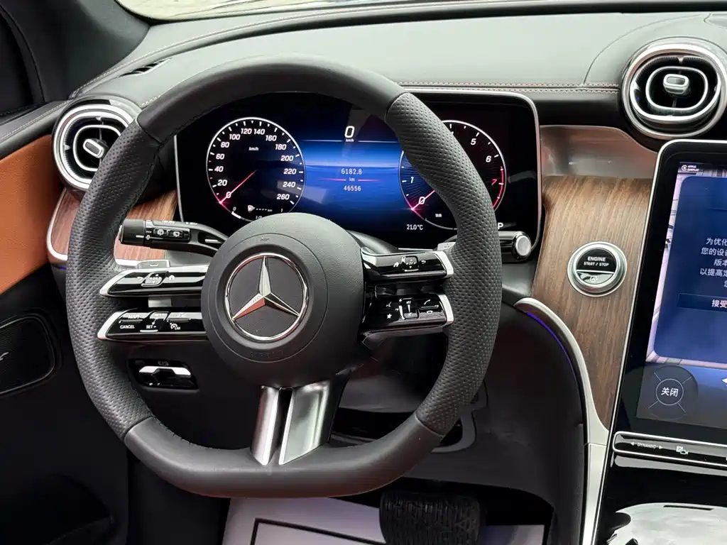 Mercedes-Benz GLC — миниатюра 23