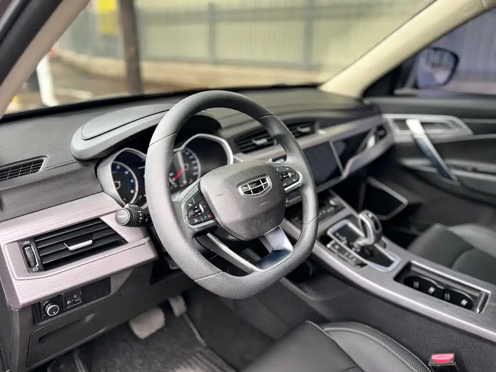 Geely Boyue — миниатюра 8