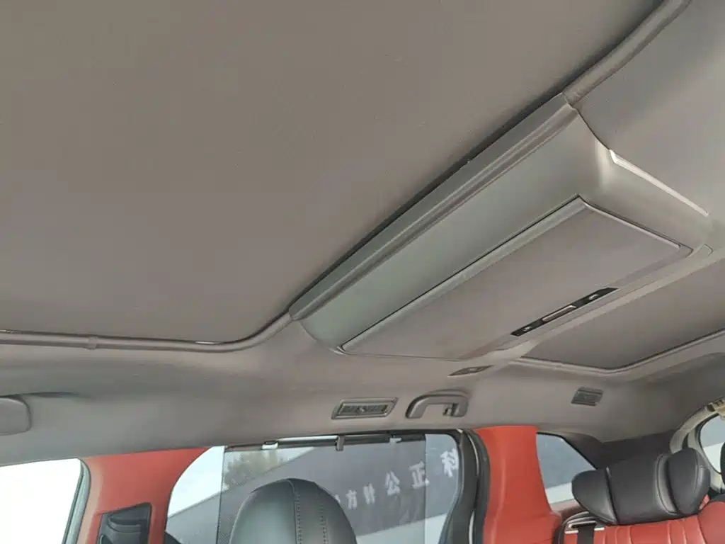 Toyota Sienna — миниатюра 18