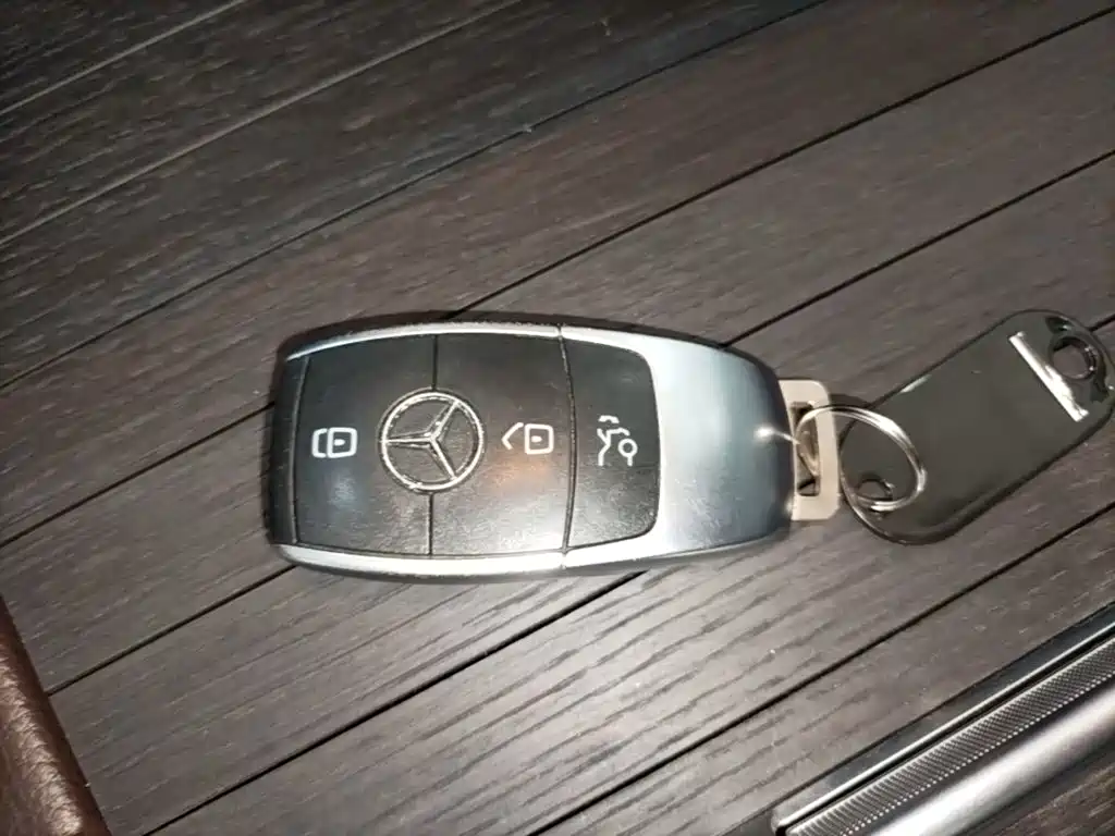 Mercedes-Benz GLE (Import) — миниатюра 9