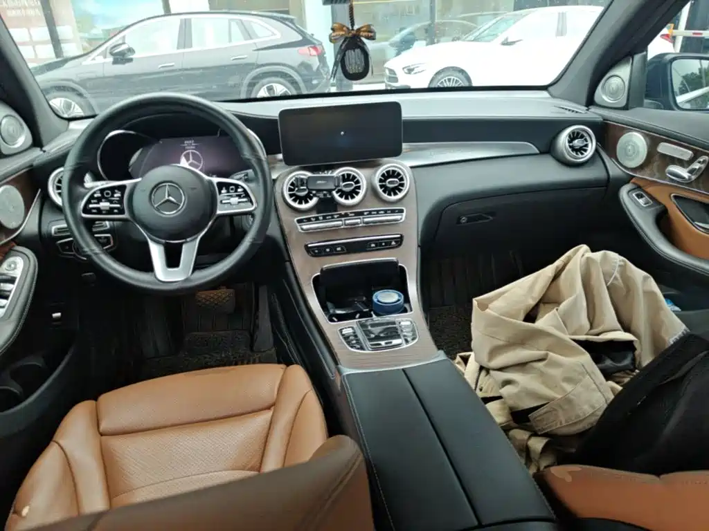 Mercedes-Benz GLC — миниатюра 14
