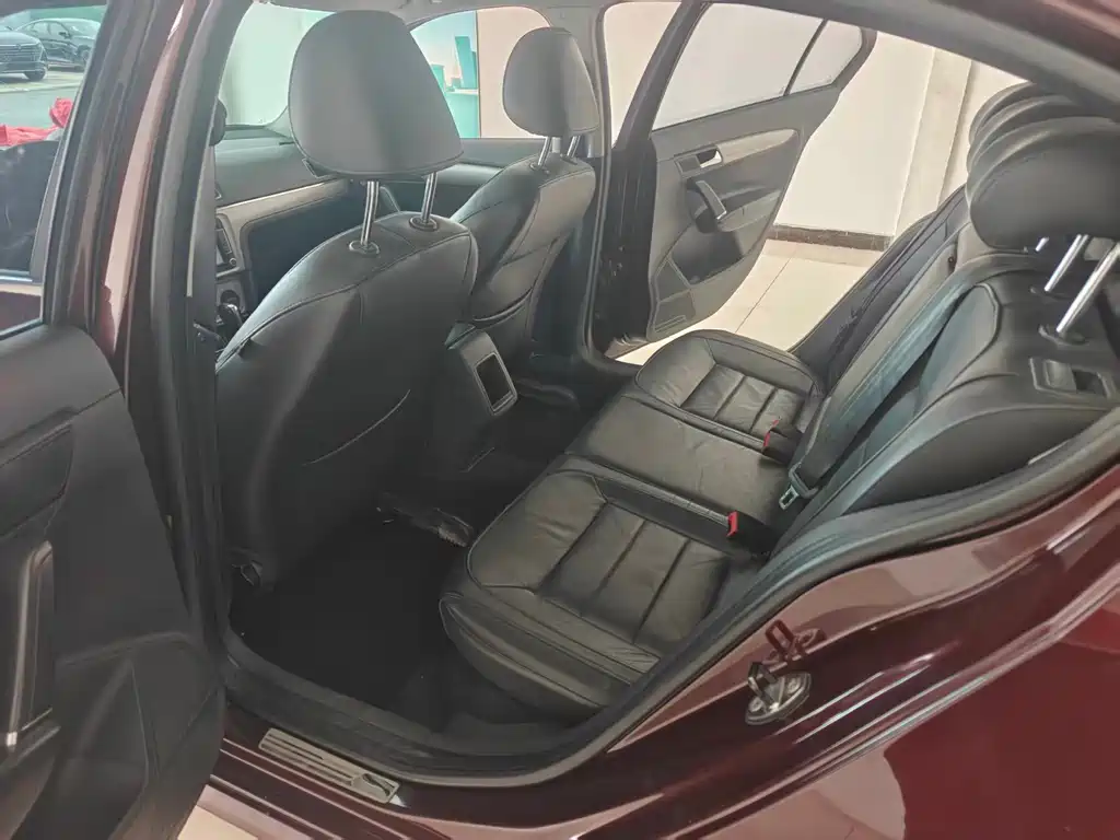 Volkswagen Lavida — миниатюра 10